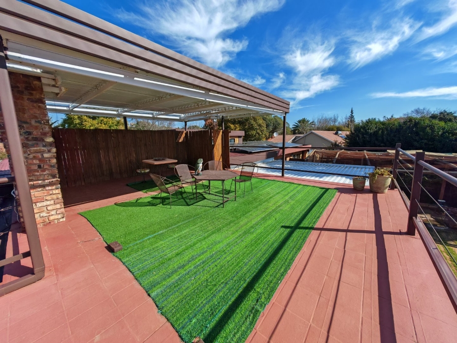 6 Bedroom Property for Sale in Dan Pienaar Free State